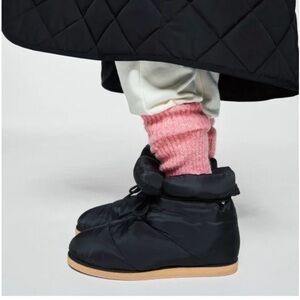 Zara Black Puffer Boots